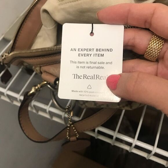 Authentic Gucci tote with strap - Picture 12 of 16